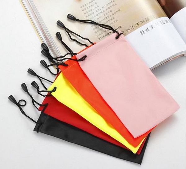 500pcs waterproof leather plastic sunglasses pouch soft eyeglasses bag glasses case many colors mixed 17*9cm
500pcs waterproof leather plastic sunglasses pouch soft eyeglasses bag glasses case many colors mixed 17*9cm