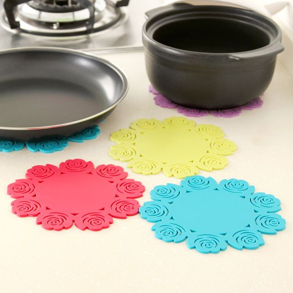 wholesale- fashion lovely thick silicone insulation pad. large 20cm pierced rose pattern bowl mat, placemat coasters x0020
wholesale- fashion lovely thick silicone insulation pad. large 20cm pierced rose pattern bowl mat, placemat coasters x0020