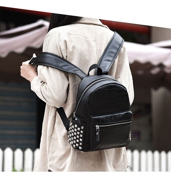 fashion rivet backpack alligator bags casual women desinger bag new brand bags woman sports outdoor travel backpacks #h811
fashion rivet backpack alligator bags casual women desinger bag new brand bags woman sports outdoor travel backpacks #h811