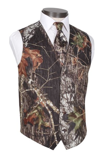 2019 New V Neck Camo Mens Wedding Vests Outerwear Groom Vest Realtree Spring Camouflage Slim Fit Mens Vests(Vest+Tie)
2019 New V Neck Camo Mens Wedding Vests Outerwear Groom Vest Realtree Spring Camouflage Slim Fit Mens Vests(Vest+Tie)