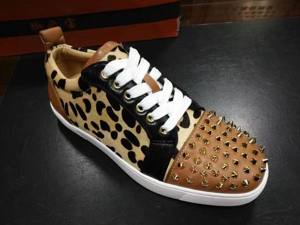 Men women spiked toe unisex leopard real horsehair red bottom low top sneakers designer lovers causal brand skateboarding shoes size 35-46
Men women spiked toe unisex leopard real horsehair red bottom low top sneakers designer lovers causal brand skateboarding shoes size 35-46