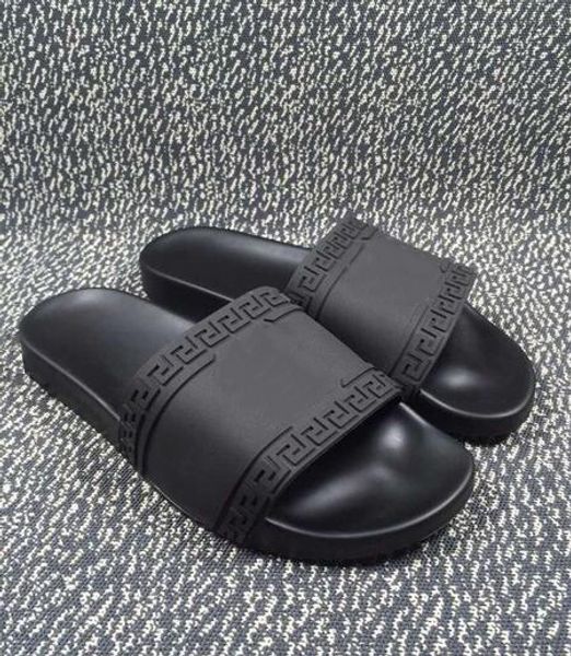 Мужчины пляж слайд сандалии Медуза потертости 2018 тапочки мужские черный пляж мод
Мужчины пляж слайд сандалии Медуза потертости 2018 тапочки мужские черный пляж мод