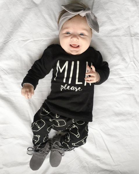 wholesale- 2017 autumn fashion baby girl clothes black cotton long-sleeved letter milk t-shirt+pants newborn baby boy clothing set, White
wholesale- 2017 autumn fashion baby girl clothes black cotton long-sleeved letter milk t-shirt+pants newborn baby boy clothing set, White