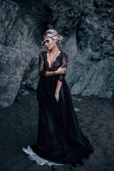 2019 black lace wedding dresses deep v neck illusion a-line sweep train 3/4 long sleeve victorian gothic bridal gowns beach w1601, White
2019 black lace wedding dresses deep v neck illusion a-line sweep train 3/4 long sleeve victorian gothic bridal gowns beach w1601, White