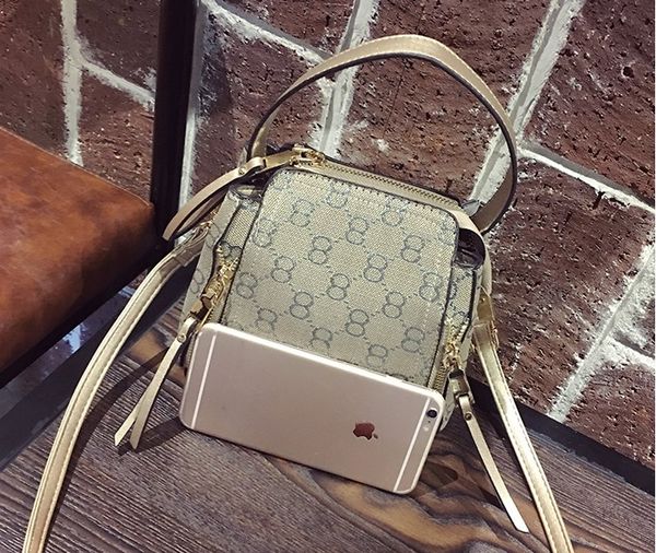 2017 new bags. bucket bag. women's bags. handbag. fashion bag. casual bags. canvas bag.cross body.shoulder bags.totes.mini bag
2017 new bags. bucket bag. women's bags. handbag. fashion bag. casual bags. canvas bag.cross body.shoulder bags.totes.mini bag
