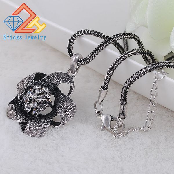 the latest european and american popular jewelry (1 pieces/lot) 100%environmental protection zinc alloy material rose pendant necklace, free, Silver
the latest european and american popular jewelry (1 pieces/lot) 100%environmental protection zinc alloy material rose pendant necklace, free, Silver