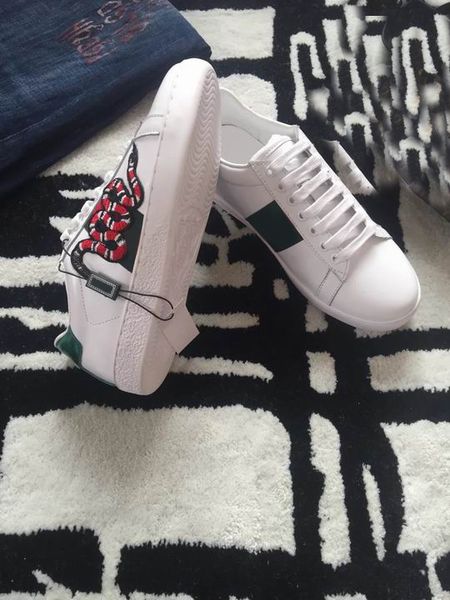 2017 new fashion designer luxury white leather snake flower embroidered flat low help shoes lovers sneakers for mens womens 35-45, Black
2017 new fashion designer luxury white leather snake flower embroidered flat low help shoes lovers sneakers for mens womens 35-45, Black