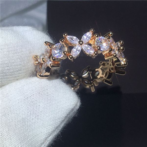 flower style female ring 5a zircon crystal rose gold filled engagement wedding band ring for women party christmas gift, Slivery;golden
flower style female ring 5a zircon crystal rose gold filled engagement wedding band ring for women party christmas gift, Slivery;golden