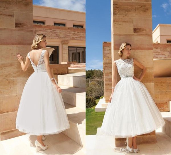 retro appliqued bateau neck sashes open v-back tea length white tulle bridal beach wedding dress lace
retro appliqued bateau neck sashes open v-back tea length white tulle bridal beach wedding dress lace