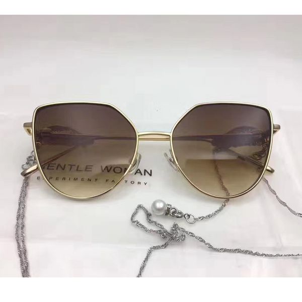 hipster wing cat eye солнцезащитные очки женщины марка дизайнерское покрытие солнцезащитные очки океан цветных оттенков cuculos de sol femin, White;black
hipster wing cat eye солнцезащитные очки женщины марка дизайнерское покрытие солнцезащитные очки океан цветных оттенков cuculos de sol femin, White;black