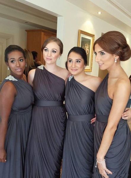 2017 new chiffon one shoulder long bridesmaid dresses sleeveless backless sweep train beach wedding party gowns custom made, Blue;red
2017 new chiffon one shoulder long bridesmaid dresses sleeveless backless sweep train beach wedding party gowns custom made, Blue;red