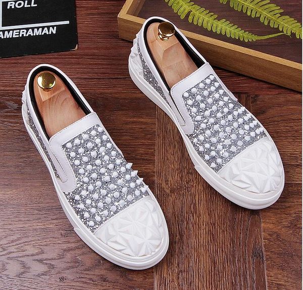 Italy Style Fashion Men's silver Genuine Leather Loafers Mens Casual Dress Flats Shoes Man Rivet Wedding Party Shoes Moccasins AXX444
Italy Style Fashion Men's silver Genuine Leather Loafers Mens Casual Dress Flats Shoes Man Rivet Wedding Party Shoes Moccasins AXX444