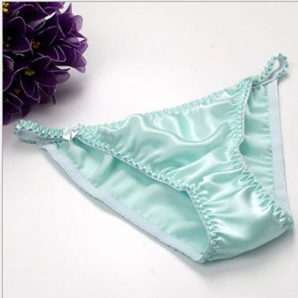 pure silk panties women small flower comfortable stress female 100% mulberry silk briefs low-waist lingerie underwear in stock, Black;pink
pure silk panties women small flower comfortable stress female 100% mulberry silk briefs low-waist lingerie underwear in stock, Black;pink