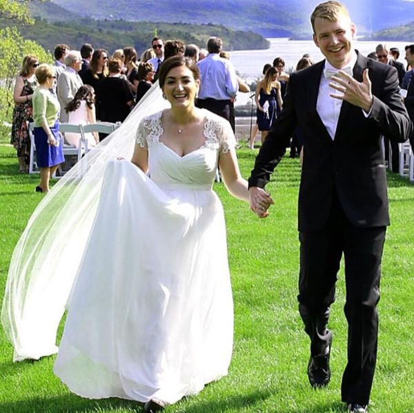 sheer short sleeve lace a-line wedding dresses sweetheart pleats chiffon summer bach wedding gowns plus size modest bride dresses, White
sheer short sleeve lace a-line wedding dresses sweetheart pleats chiffon summer bach wedding gowns plus size modest bride dresses, White