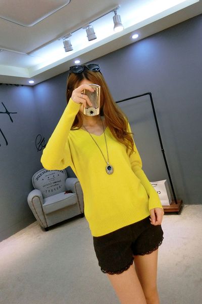 fashion pure cashmere sweaterwomen pullovers sweater cashmere basic shirt big v-neck, White;black 
fashion pure cashmere sweaterwomen pullovers sweater cashmere basic shirt big v-neck, White;black