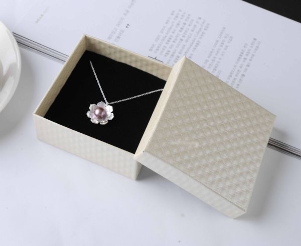 simple seven 8 48 43 6cm classic beige jewelry set box wedding pendant display with sponge diamond pattern paper bracelet carrying box, Black;white
simple seven 8 48 43 6cm classic beige jewelry set box wedding pendant display with sponge diamond pattern paper bracelet carrying box, Black;white