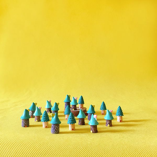 

18 pcs/miniatures blue cottage/tiny house castle/shabby /cute/ fairy garden/gnome/moss terrarium home decor/crafts
