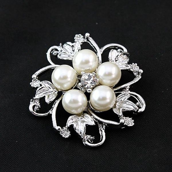 1.2 inch rhodium silver rhinestone crystal cream pearl flower wedding brooch, Gray
1.2 inch rhodium silver rhinestone crystal cream pearl flower wedding brooch, Gray