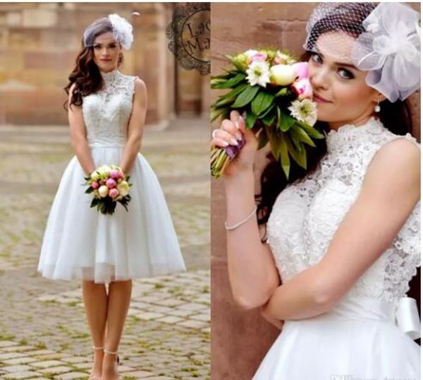 2018 Vintage Short Beach Wedding Dresses Lace High Neck Sleeveless Sexy Backless Casual Knee Length Garden Bridal Gowns Cheap
2018 Vintage Short Beach Wedding Dresses Lace High Neck Sleeveless Sexy Backless Casual Knee Length Garden Bridal Gowns Cheap