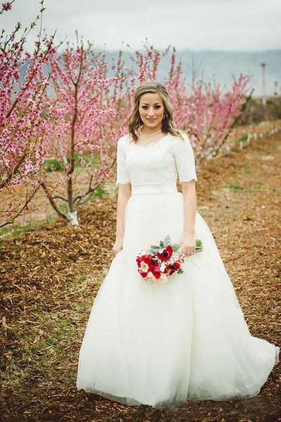 modest lace graden wedding dresses 2019 new design vestido de noiva pleats a-line tulle half sleeve lace bridal gowns custom made w1027, White
modest lace graden wedding dresses 2019 new design vestido de noiva pleats a-line tulle half sleeve lace bridal gowns custom made w1027, White