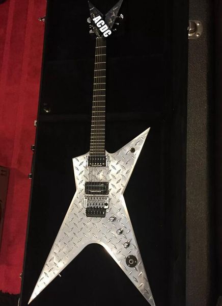 Редкие формы гитара Джек мыть копейки 3 США Алмаз пластины стелс "Dimeplate" Dimebag Даррелл электрогитара
Редкие формы гитара Джек мыть копейки 3 США Алмаз пластины стелс "Dimeplate" Dimebag Даррелл электрогитара