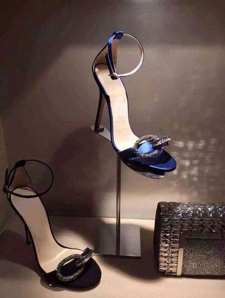 2017 new summer shoes satin sandals women in the middle with a fine with the dew toe shoes, Black
2017 new summer shoes satin sandals women in the middle with a fine with the dew toe shoes, Black