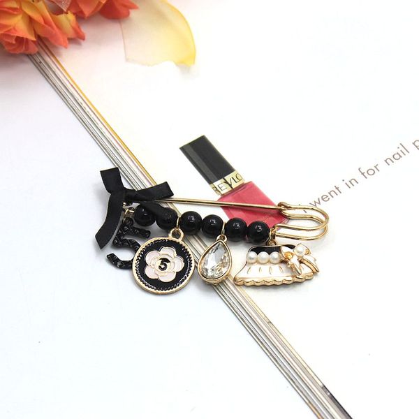 wholesale- new black charming brooches pin women elegant gifts pins jewelry clothing gifts girls bijoux selling br946-947, Gray
wholesale- new black charming brooches pin women elegant gifts pins jewelry clothing gifts girls bijoux selling br946-947, Gray