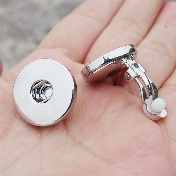 12 пар / лот ювелирные изделия 18 мм металл имбирь взаимозаменяемые Noosa куски оснаст
12 пар / лот ювелирные изделия 18 мм металл имбирь взаимозаменяемые Noosa куски оснаст