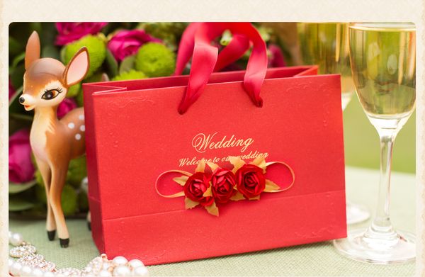 paper gift bags gift bags paper gift bags wedding boxes wedding gifts for guests party decorations party favor 
paper gift bags gift bags paper gift bags wedding boxes wedding gifts for guests party decorations party favor