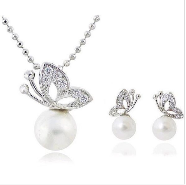Fashion Full Rhinestone Butterfly imitation pearl romantic Earrings/Necklace Jewelry Sets Wholesale For Women C33
Fashion Full Rhinestone Butterfly imitation pearl romantic Earrings/Necklace Jewelry Sets Wholesale For Women C33