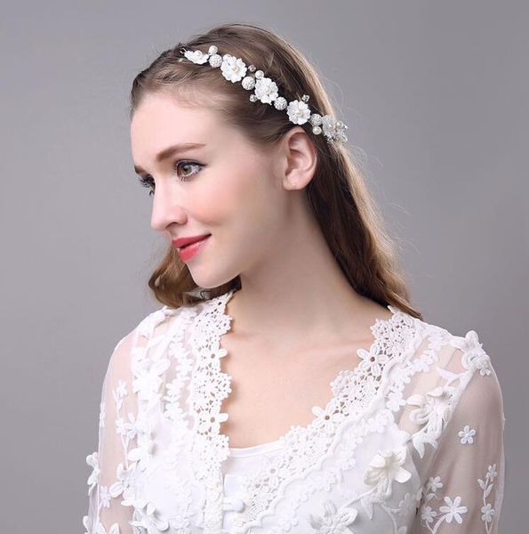 bright light crystal pearls flowers wedding bridal jewelry beauitiful princess hair jewelry fashion white color and red colors 2017 crown, Slivery;golden
bright light crystal pearls flowers wedding bridal jewelry beauitiful princess hair jewelry fashion white color and red colors 2017 crown, Slivery;golden