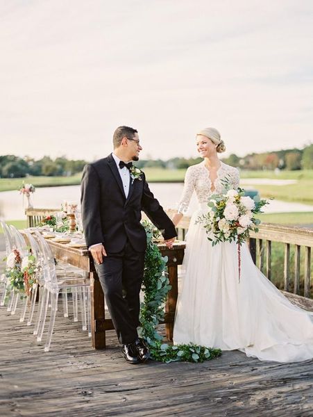 illusion lace modest wedding dresses sweep train deep v-neck a-line 3/4 long sleeve bohemian bridal gowns vestido de noiva custom made w1022, White
illusion lace modest wedding dresses sweep train deep v-neck a-line 3/4 long sleeve bohemian bridal gowns vestido de noiva custom made w1022, White