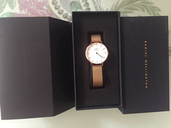 New model 2017 women Watches Top Brand Luxury Watch W Watch masculino stainless steel Strap Quartz Watches Boxes & Tag Free Shipping
New model 2017 women Watches Top Brand Luxury Watch W Watch masculino stainless steel Strap Quartz Watches Boxes & Tag Free Shipping