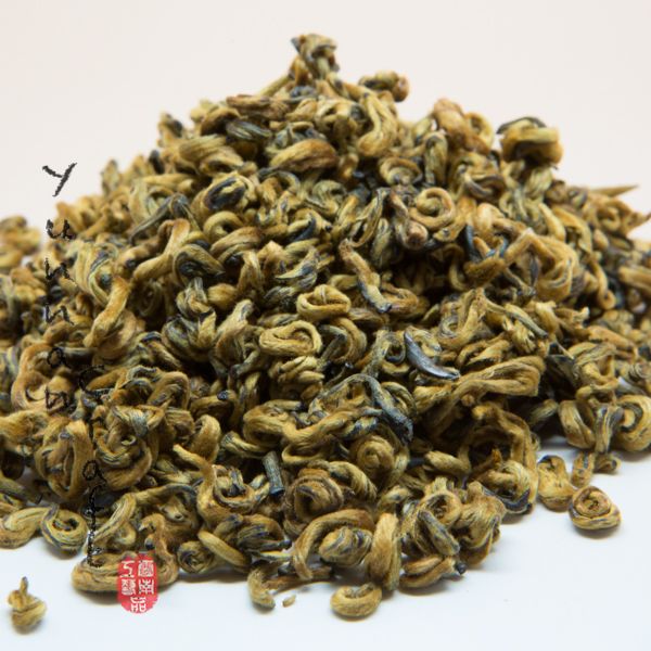 

Высший сорт Jing Luo -Dian Hong Cha (черный чай с золотым винтом) Fengqing Yunnan, ручная работа, выс
