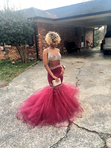 burgundy red mermaid prom dresses v neck crystal beaded tulle satin long backless 2k17 black girls party dresses graduation dresses
burgundy red mermaid prom dresses v neck crystal beaded tulle satin long backless 2k17 black girls party dresses graduation dresses
