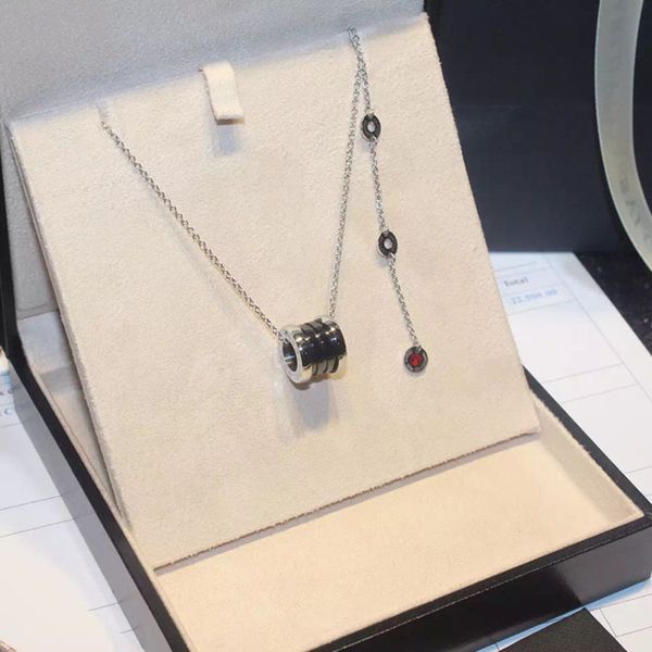 charity version of red thread ceramic lovers necklace, titanium steel marble pendant sautoir with red anti-counterfeiting mark, Silver
charity version of red thread ceramic lovers necklace, titanium steel marble pendant sautoir with red anti-counterfeiting mark, Silver