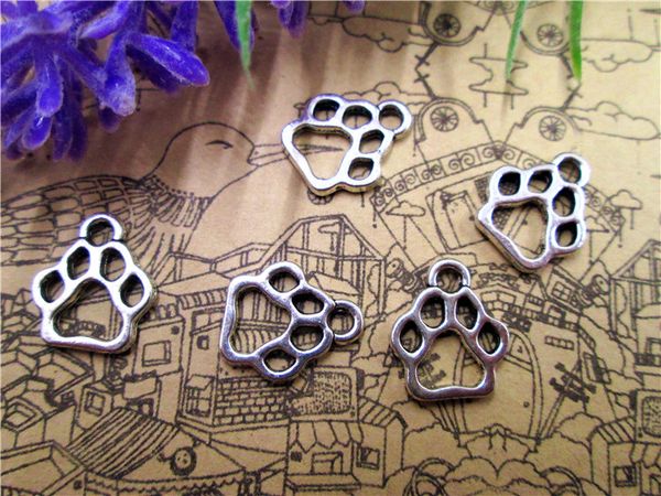 90pcs--dog paw charms, antique tibetan silver tiny dog paw charm pendants 13x11mm, Bronze;silver
90pcs--dog paw charms, antique tibetan silver tiny dog paw charm pendants 13x11mm, Bronze;silver