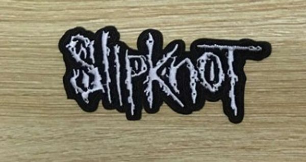 

Оптовые продажи~10 штук Черный Белый Slipknot (11 х 5 СМ) Панк патч вышитые аппликация прохладный утюг на патч (ALB)