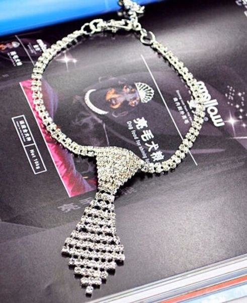 5043# Pet Products Dog Charm Pet Necklace Dog Necklace Rhinestone Tie Bling Bling Doggie Boutique
5043# Pet Products Dog Charm Pet Necklace Dog Necklace Rhinestone Tie Bling Bling Doggie Boutique