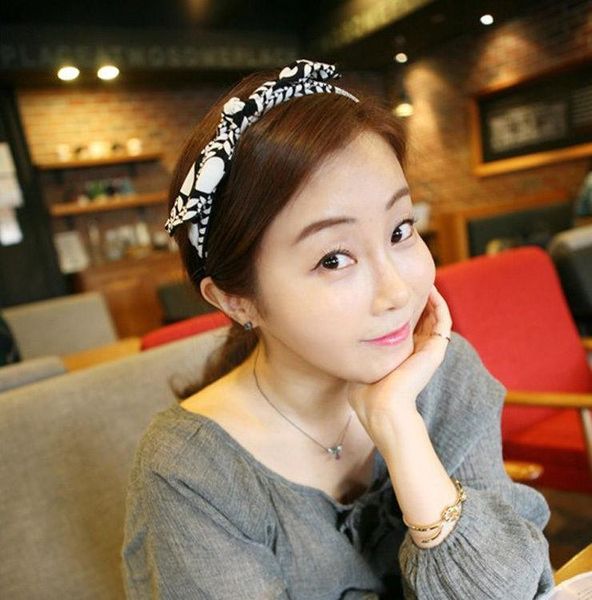 lovely retro women floral fabric butterfly bow hair hoop rabbit ears hairband #t701, Black;brown
lovely retro women floral fabric butterfly bow hair hoop rabbit ears hairband #t701, Black;brown