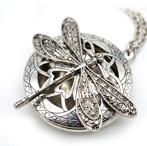 wholesale- 1pcs jewelry essential oil diffuser lockets for mama's christmas gift vintage dragonfly locket necklace, Silver
wholesale- 1pcs jewelry essential oil diffuser lockets for mama's christmas gift vintage dragonfly locket necklace, Silver
