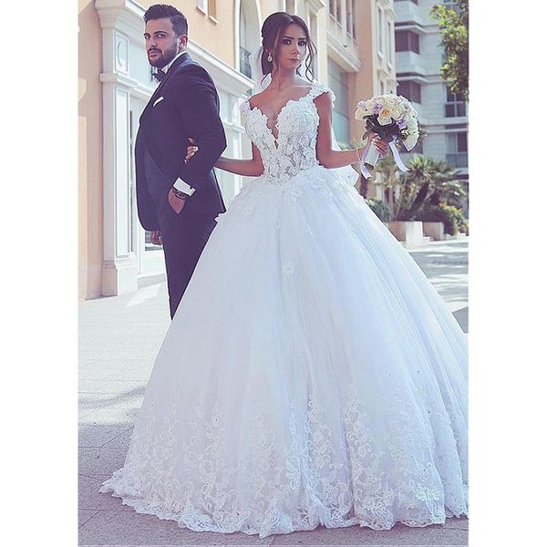 elegant lace ball gown wedding dresses beads crystal 3d-floral appliques v-neck cap sleeve vestido de noiva bridal gowns, White
elegant lace ball gown wedding dresses beads crystal 3d-floral appliques v-neck cap sleeve vestido de noiva bridal gowns, White