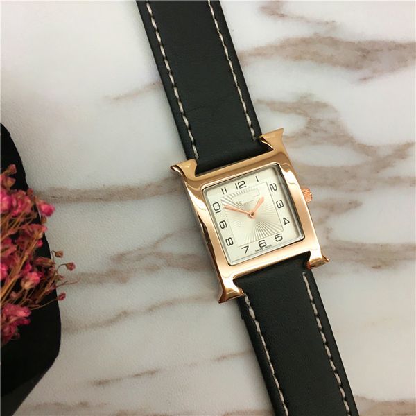 2019 браслет женские часы роскошные часы кварц sqaure циферблат из розового золота / серебра / золота платье часы relojes de marca mujer под, Slivery;brown 
2019 браслет женские часы роскошные часы кварц sqaure циферблат из розового золота / серебра / золота платье часы relojes de marca mujer под, Slivery;brown