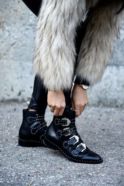 2017 buckle embellished leather boots high heels studded ankle boots for women booties four straps black female autumn boots
2017 buckle embellished leather boots high heels studded ankle boots for women booties four straps black female autumn boots