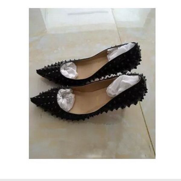 new rivets red bottom women high heels,luxury pointed toe spiked studded shoes,women wedding dress shoes, Black
new rivets red bottom women high heels,luxury pointed toe spiked studded shoes,women wedding dress shoes, Black