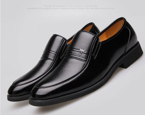 Cheap wholesale Top Quality Men Loafers Genuine Leather shoes for Men Business Shoes Gentlemen dress designer shoes for business sport good
Cheap wholesale Top Quality Men Loafers Genuine Leather shoes for Men Business Shoes Gentlemen dress designer shoes for business sport good