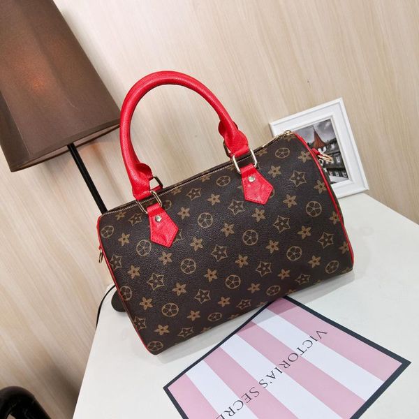 new designer handbags luxury bags women ladies bags famous brand messenger bag pu leather pillow female totes shoulder handbag
new designer handbags luxury bags women ladies bags famous brand messenger bag pu leather pillow female totes shoulder handbag