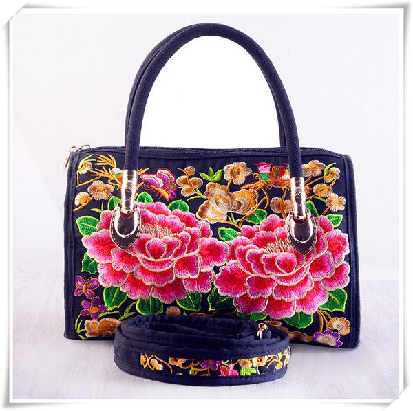 этнический стиль вышивка сумка мода ретро леди одного плеча мешок руки
этнический стиль вышивка сумка мода ретро леди одного плеча мешок руки