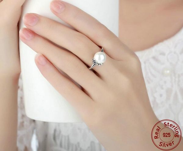 100% 925 sterling silver female rings with simulated pearl for women finger ring fashion jewelry 2017 july style, Golden;silver
100% 925 sterling silver female rings with simulated pearl for women finger ring fashion jewelry 2017 july style, Golden;silver