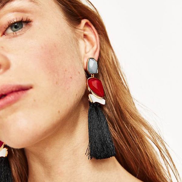 idealway 3 colors fashion gold plated acrylic gem enamel charm drop stud tassel earrings, Silver
idealway 3 colors fashion gold plated acrylic gem enamel charm drop stud tassel earrings, Silver